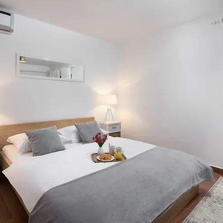 Apartment Bonaparte